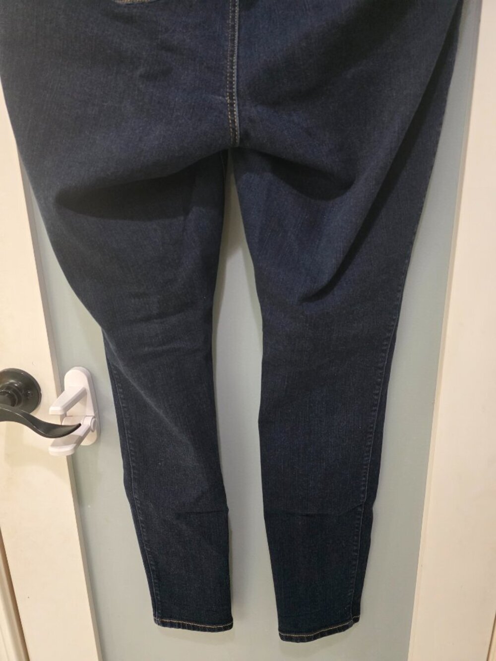 Torrid Premium Stretch Skinny Jeans | Size 16 | Dark Wash Denim - Picture 9 of 10